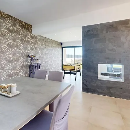 Villa De La Maranica Lucciana (Corsica)